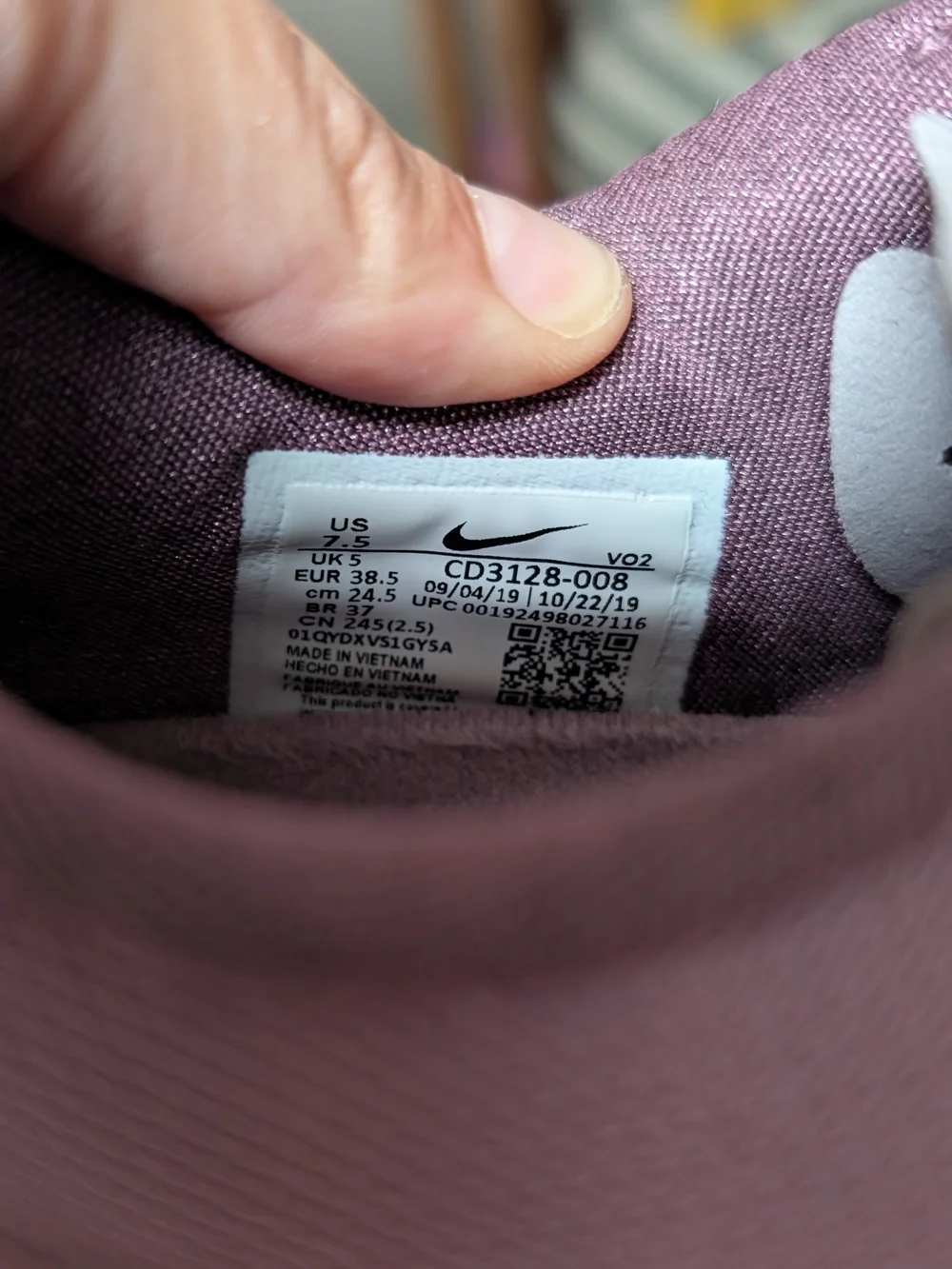 Nike Women's Metcon 4 Grey and Purple Training Sneakers